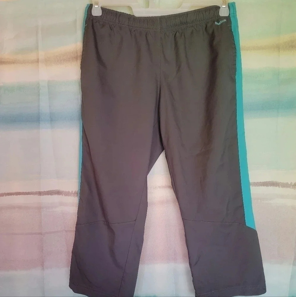 Capri jogger pants